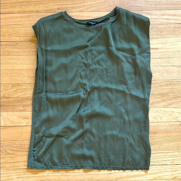 Natcha Paris Tank - Picture 1 of 3